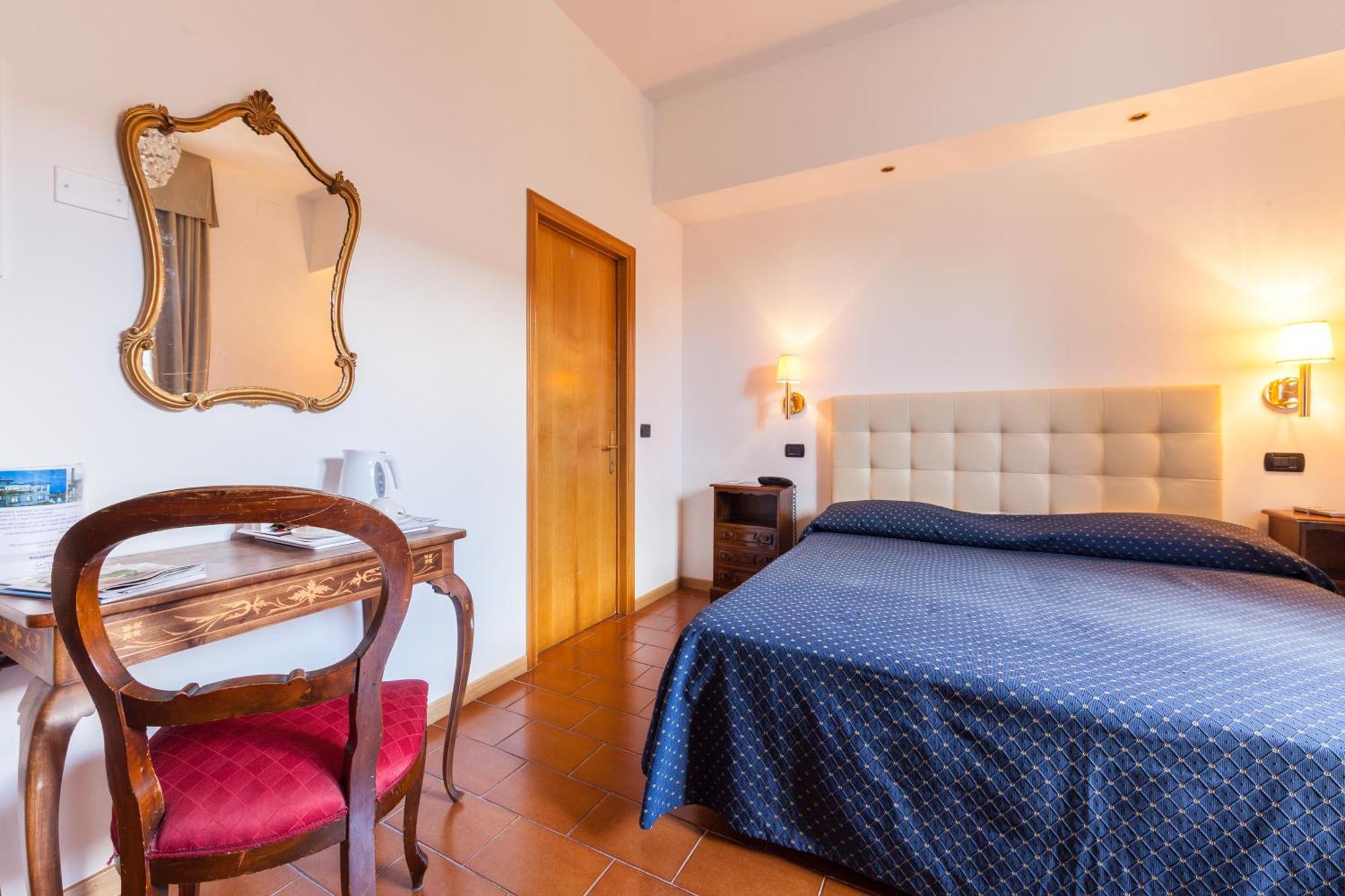 Hotel Titano 4*