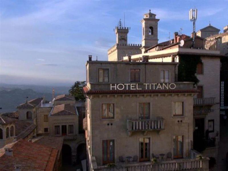 Hotel Titano 4*